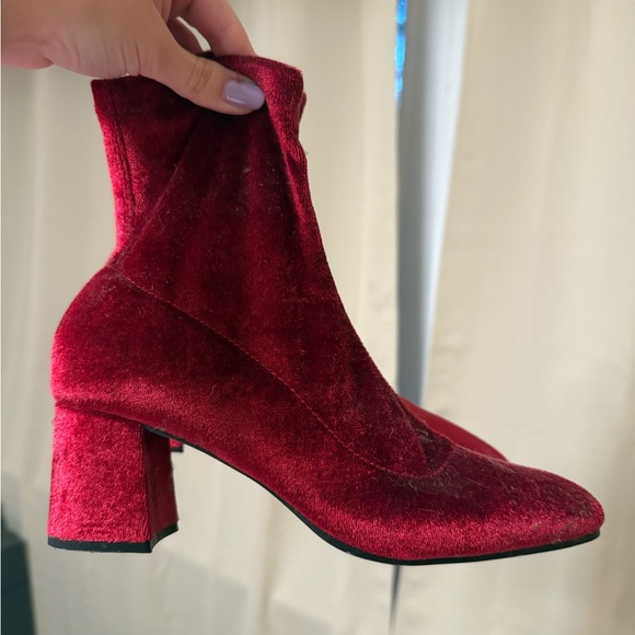 Zara Red Velvet Ankle Boots - Picture 1 of 4